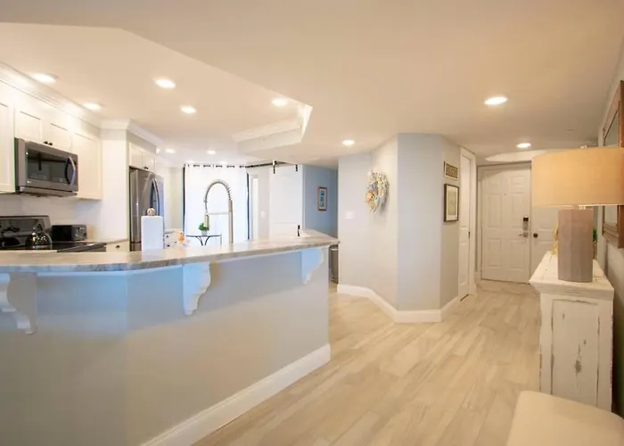 Oceanside Treasure By Golden Coast * Clearwater Beach